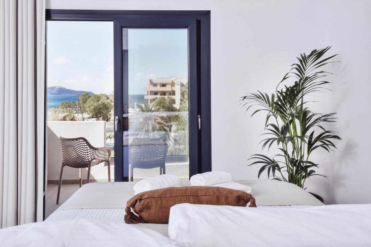 Ikaros Suites Amoudara  ภายนอก รูปภาพ