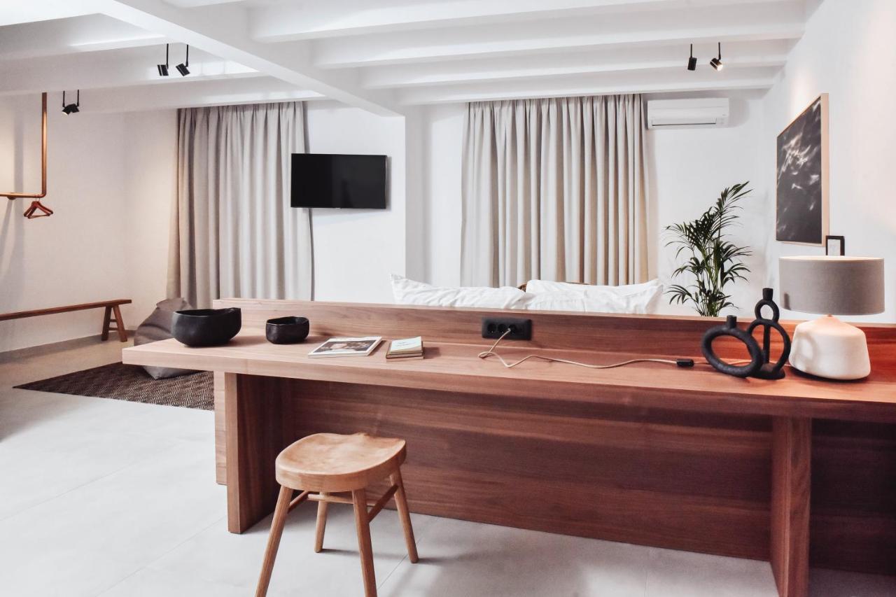 Ikaros Suites Amoudara  ภายนอก รูปภาพ