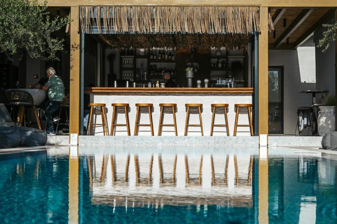 Ikaros Suites Amoudara  ภายนอก รูปภาพ