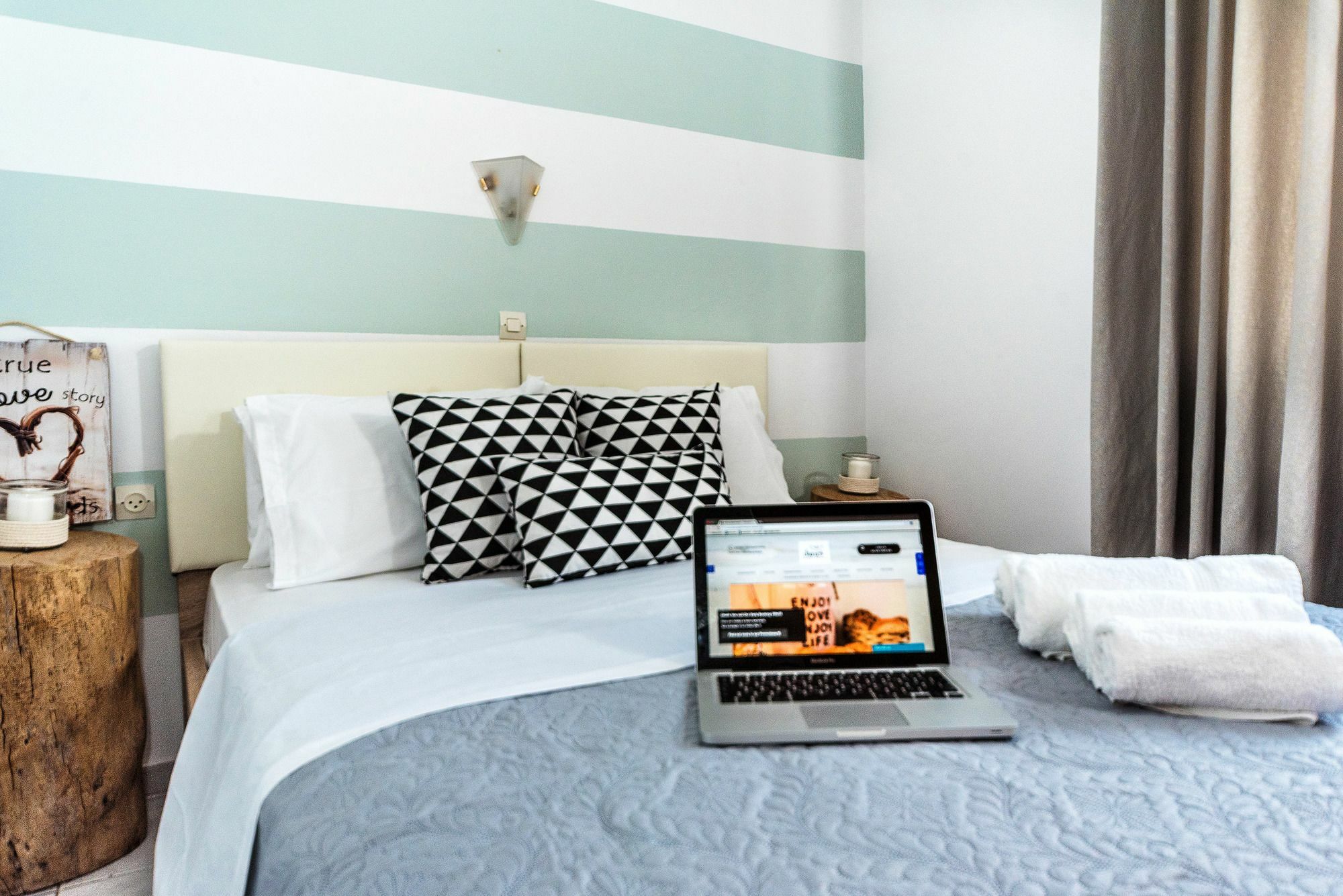 Ikaros Suites Amoudara  ภายนอก รูปภาพ
