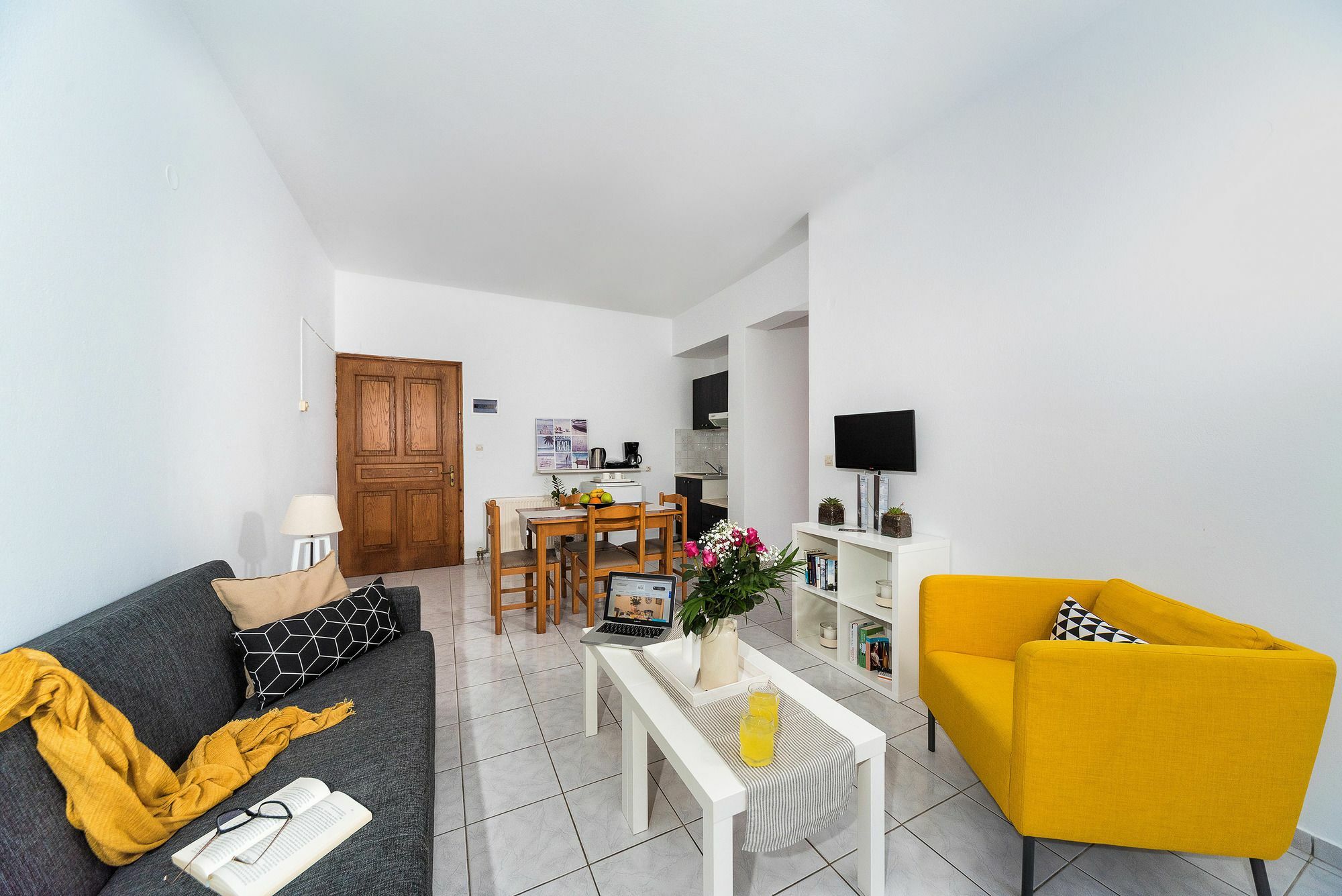 Ikaros Suites Amoudara  ภายนอก รูปภาพ